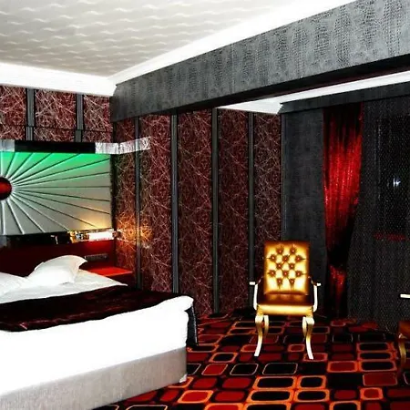 Dom Hotel 4*