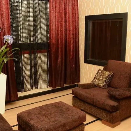 Dom Hotel 4*