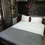Dom